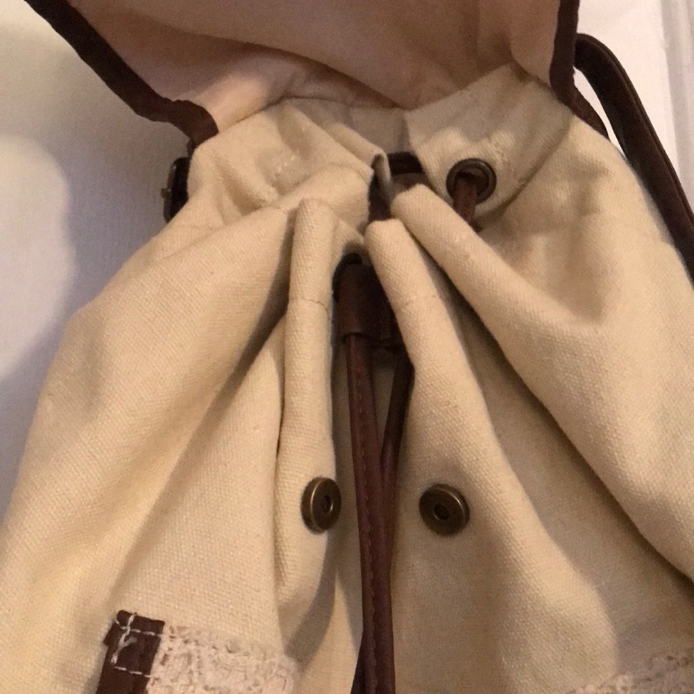 Backpack - Picture 4 of 5